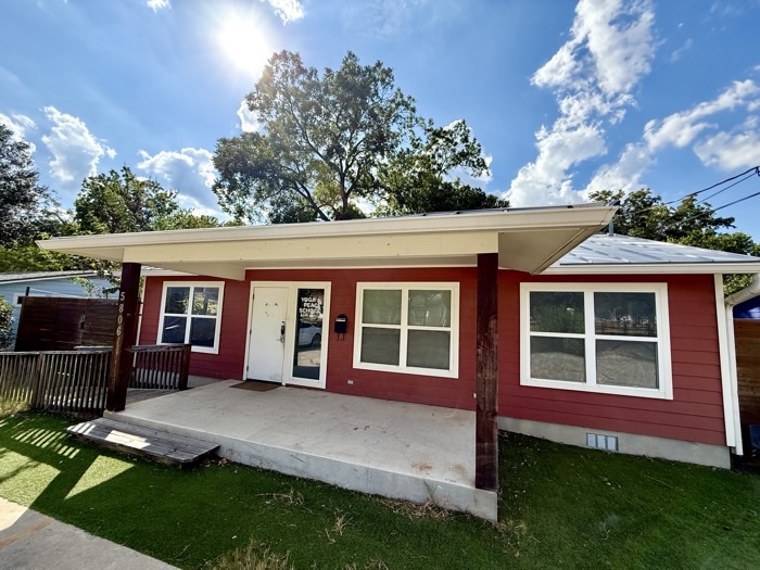 5806 Woodrow Ave