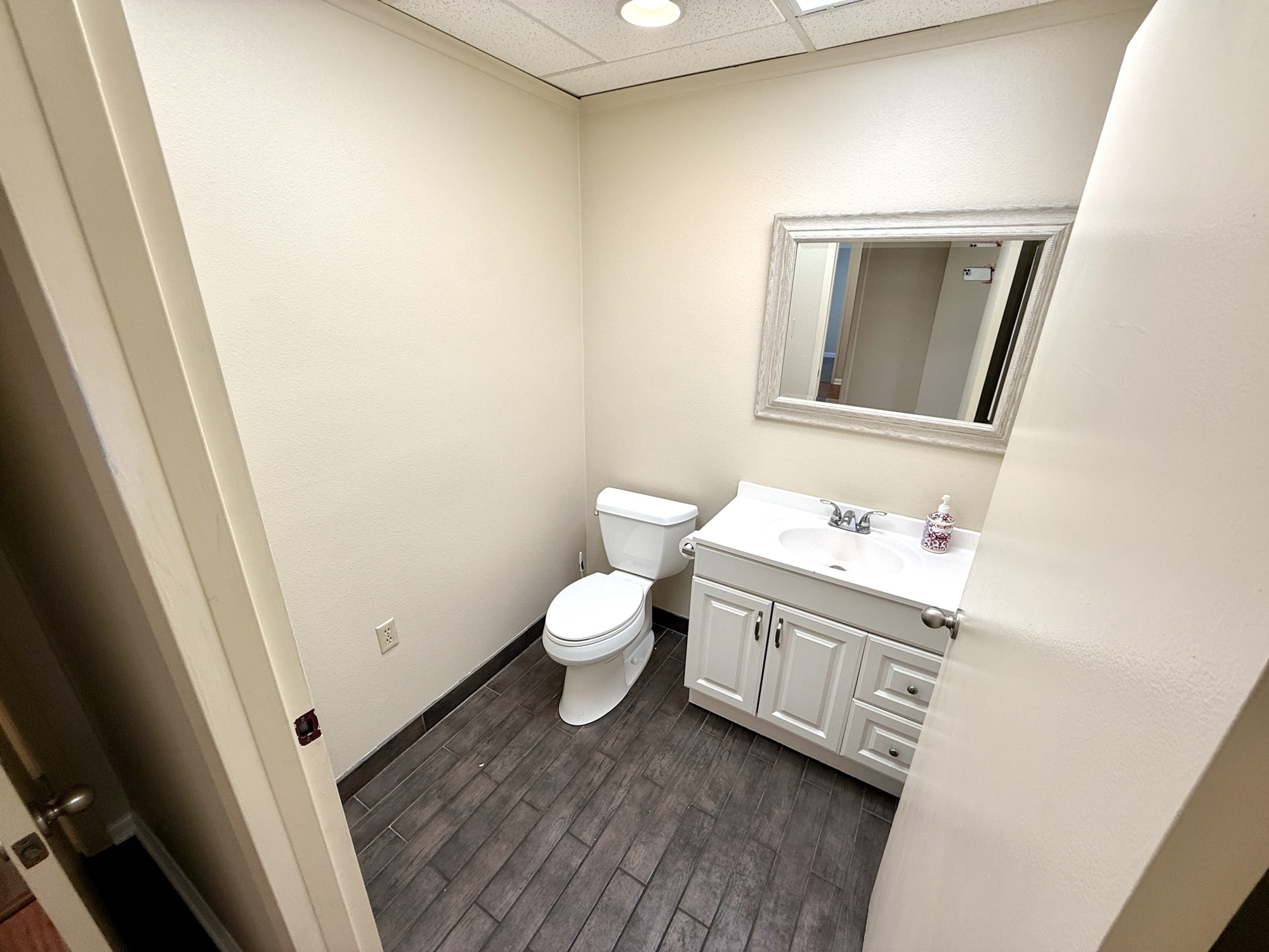 Pack Saddle Professional Building — Suite 104