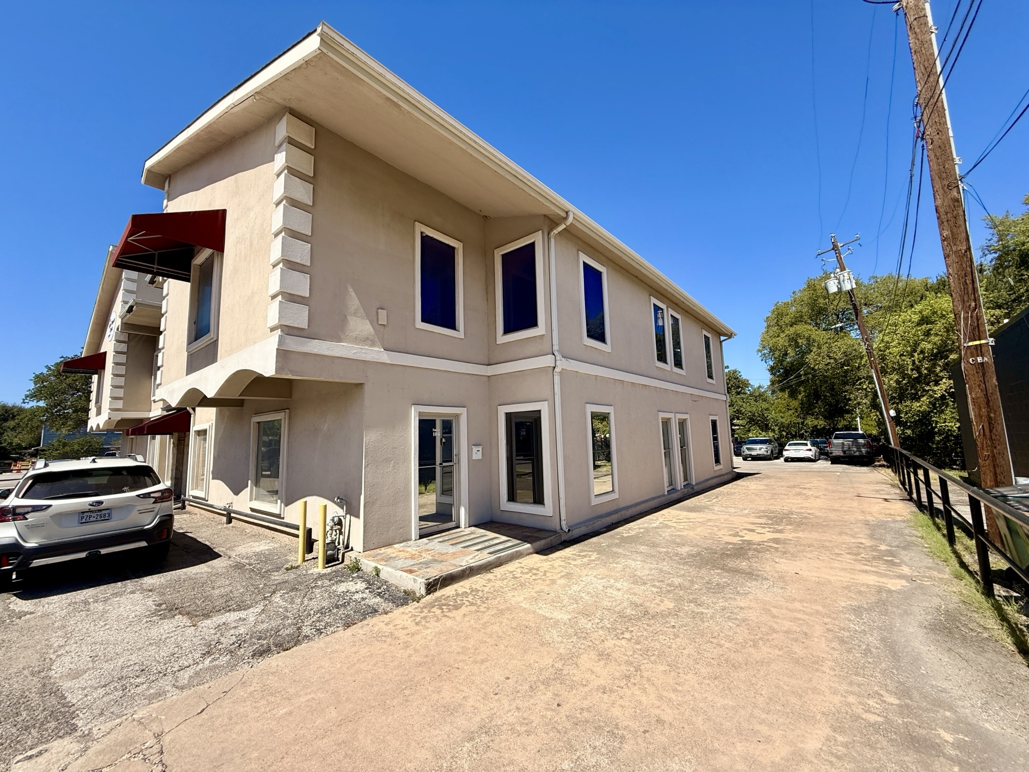 Pack Saddle Professional Building