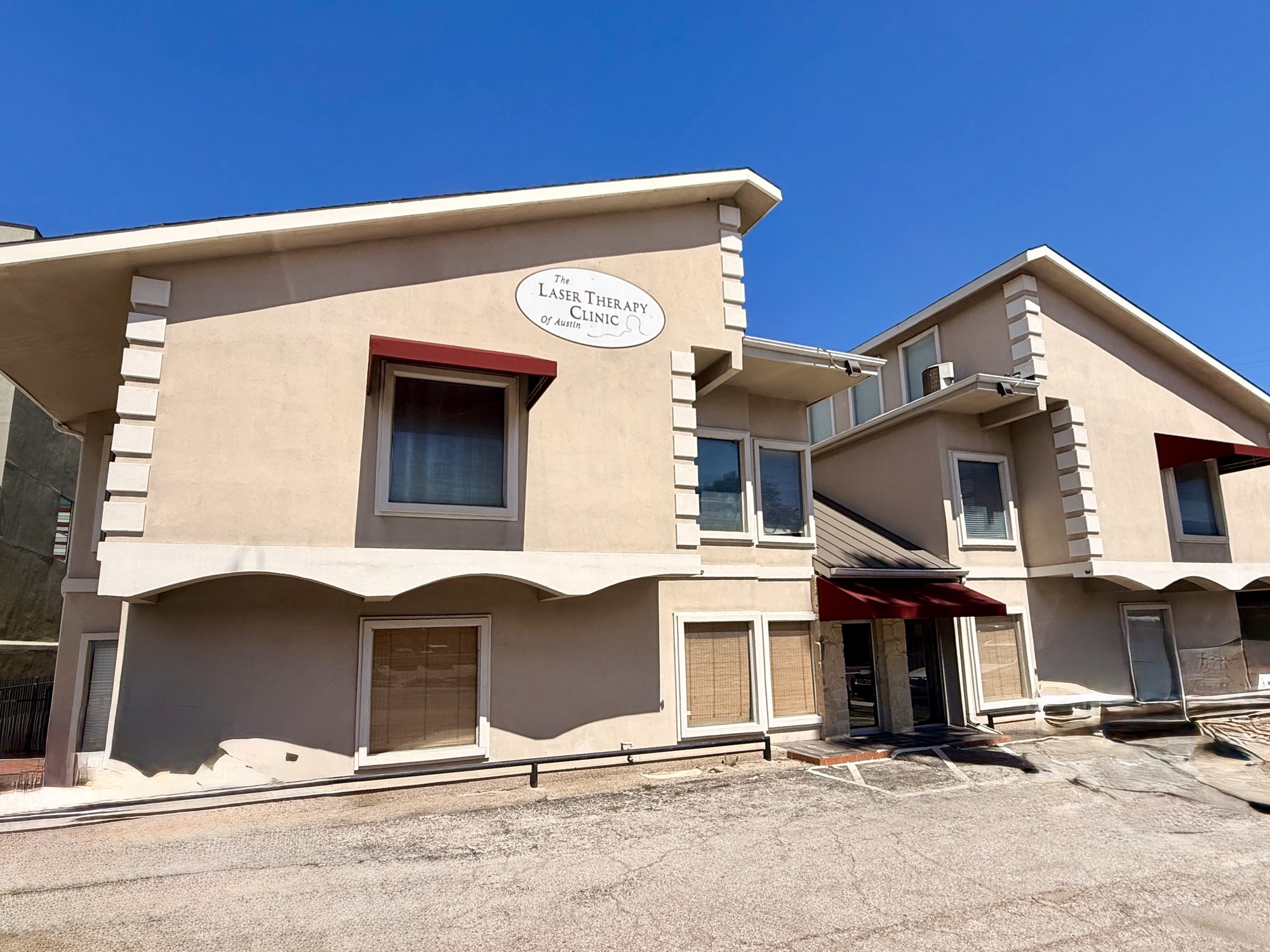 Pack Saddle Professional Building