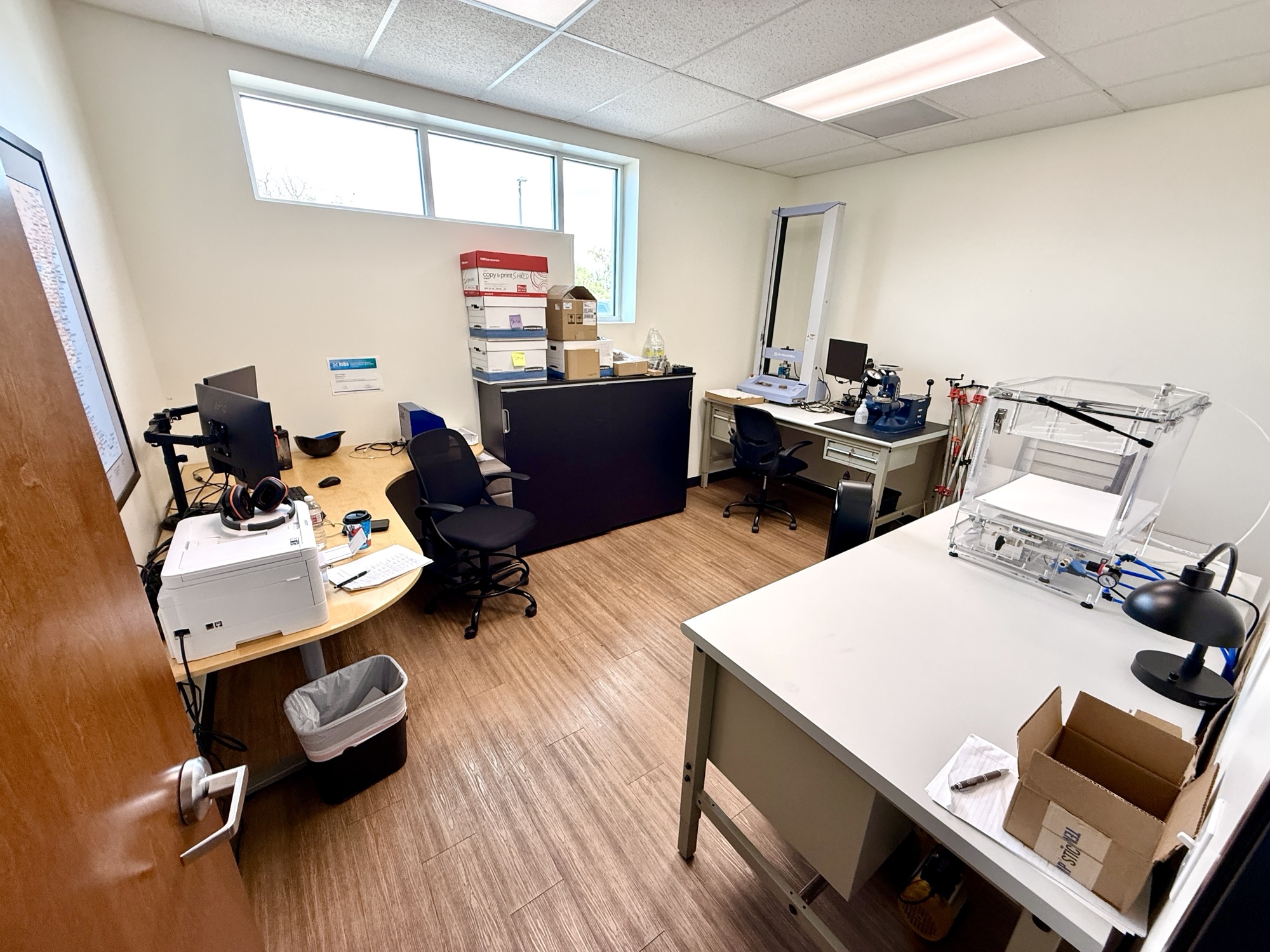 2535 Business Center — Suite 200