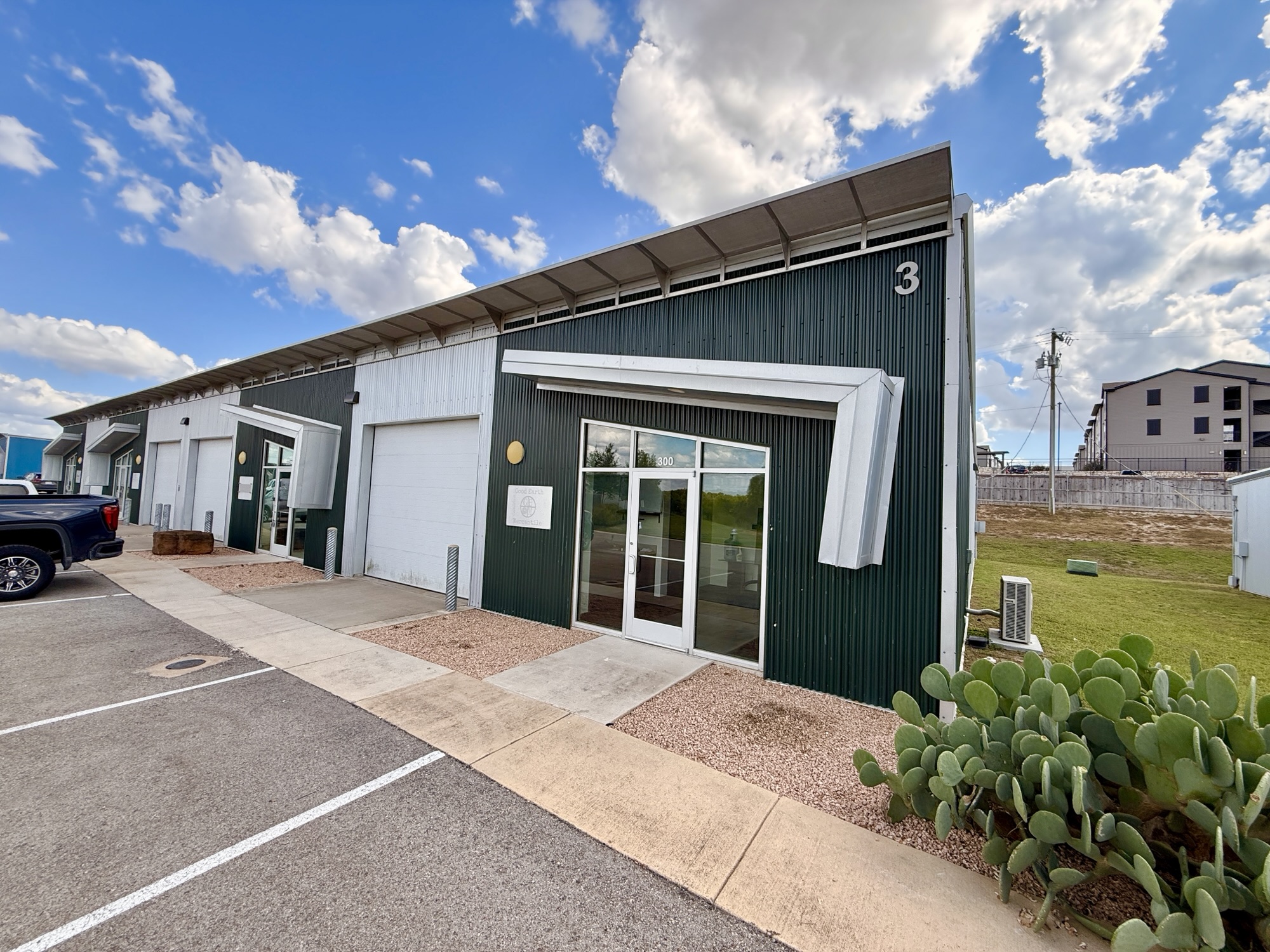 2535 Business Center — Suite 300