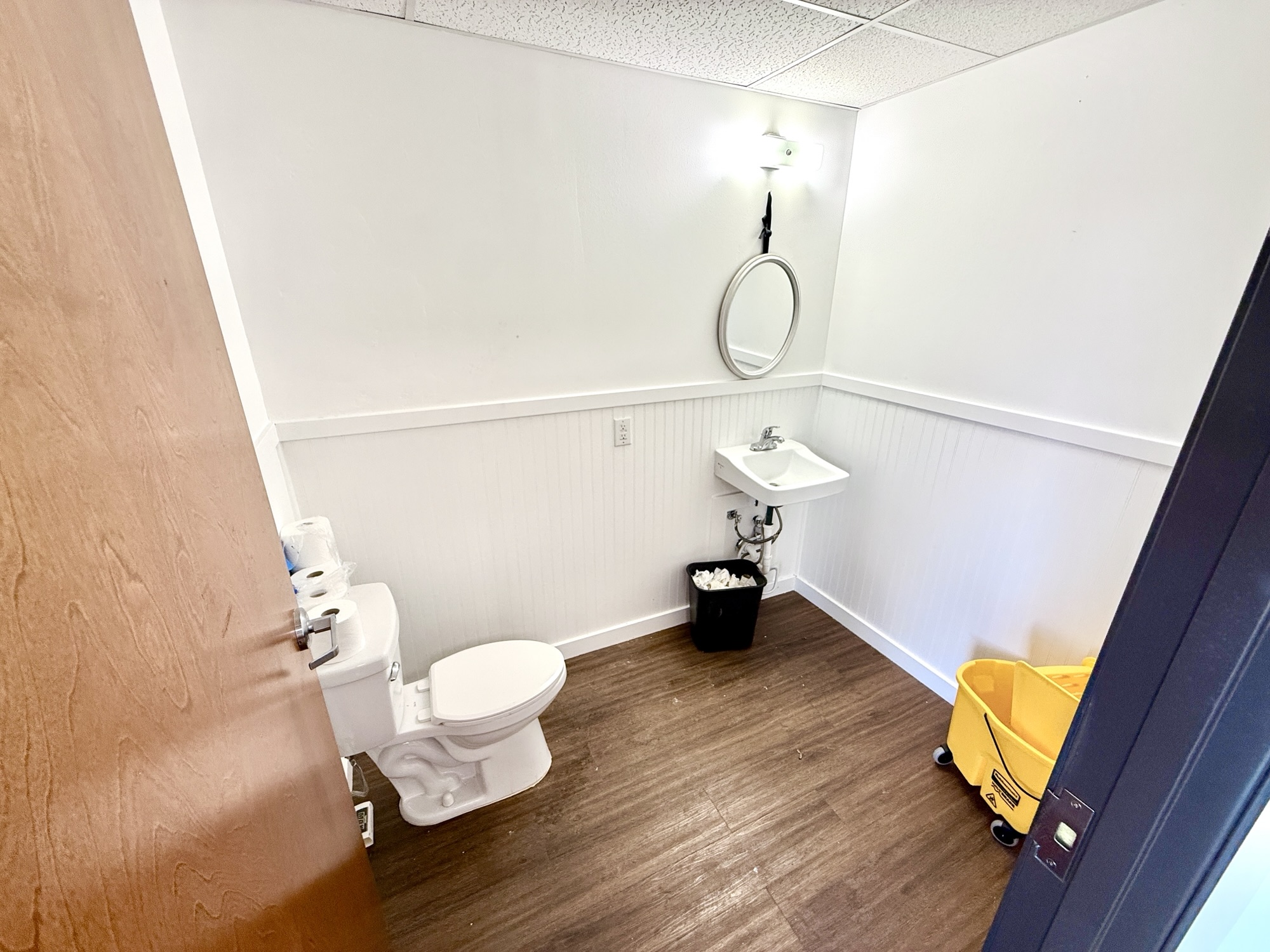 2535 Business Center — Suite 300