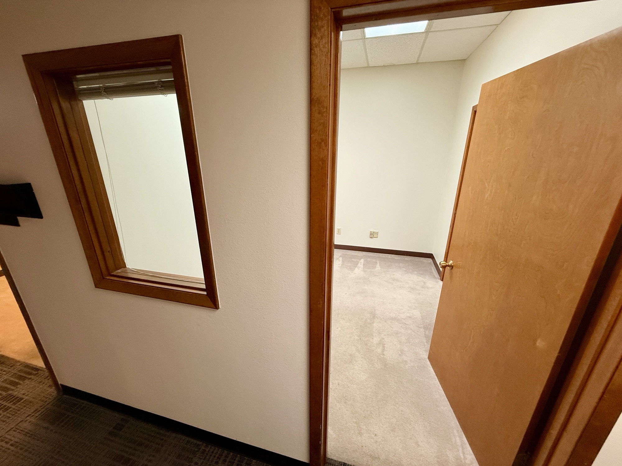1300 W Koenig Ln — Suite 2