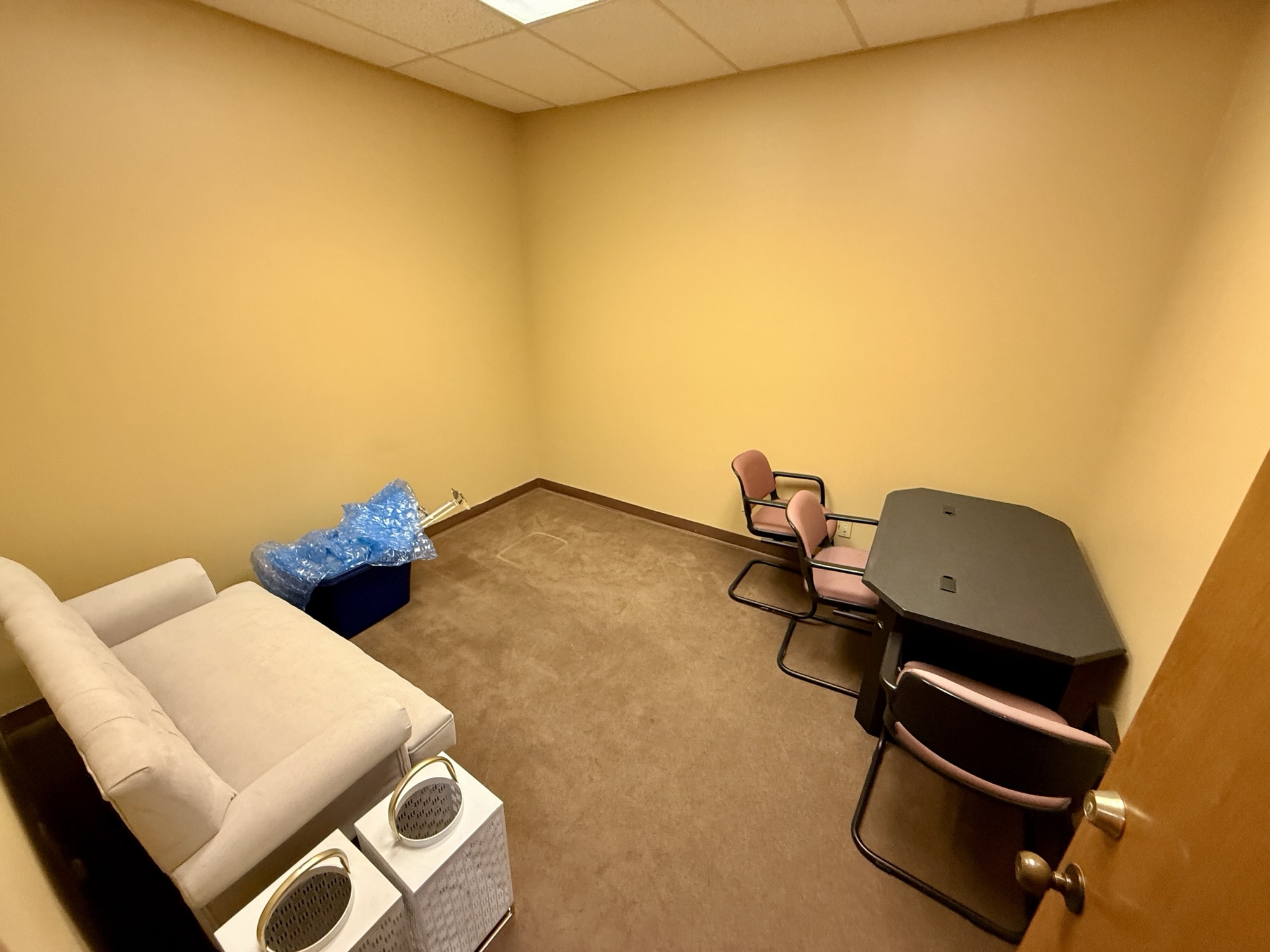 1300 W Koenig Ln — Suite 155